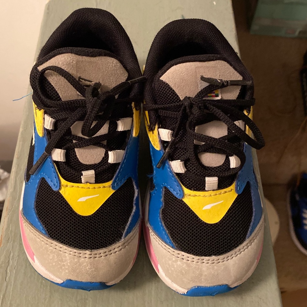 Puma Sneakers